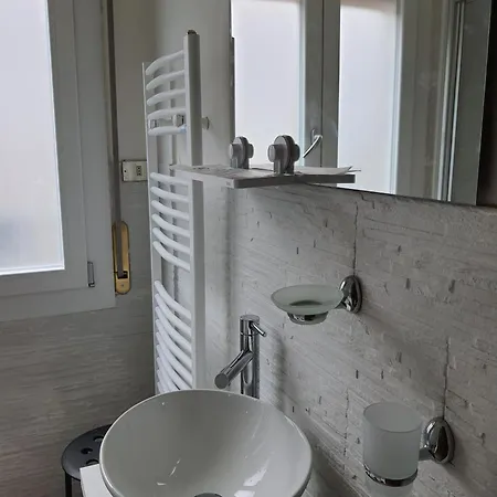 Bologna Otel Fanano