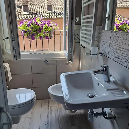 Bologna ホテル 2*