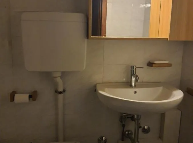 Szálloda Bologna 2*